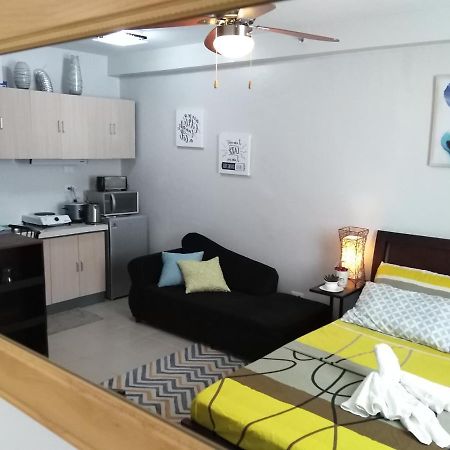 Mak'Z Condo Place Мактан Екстер'єр фото