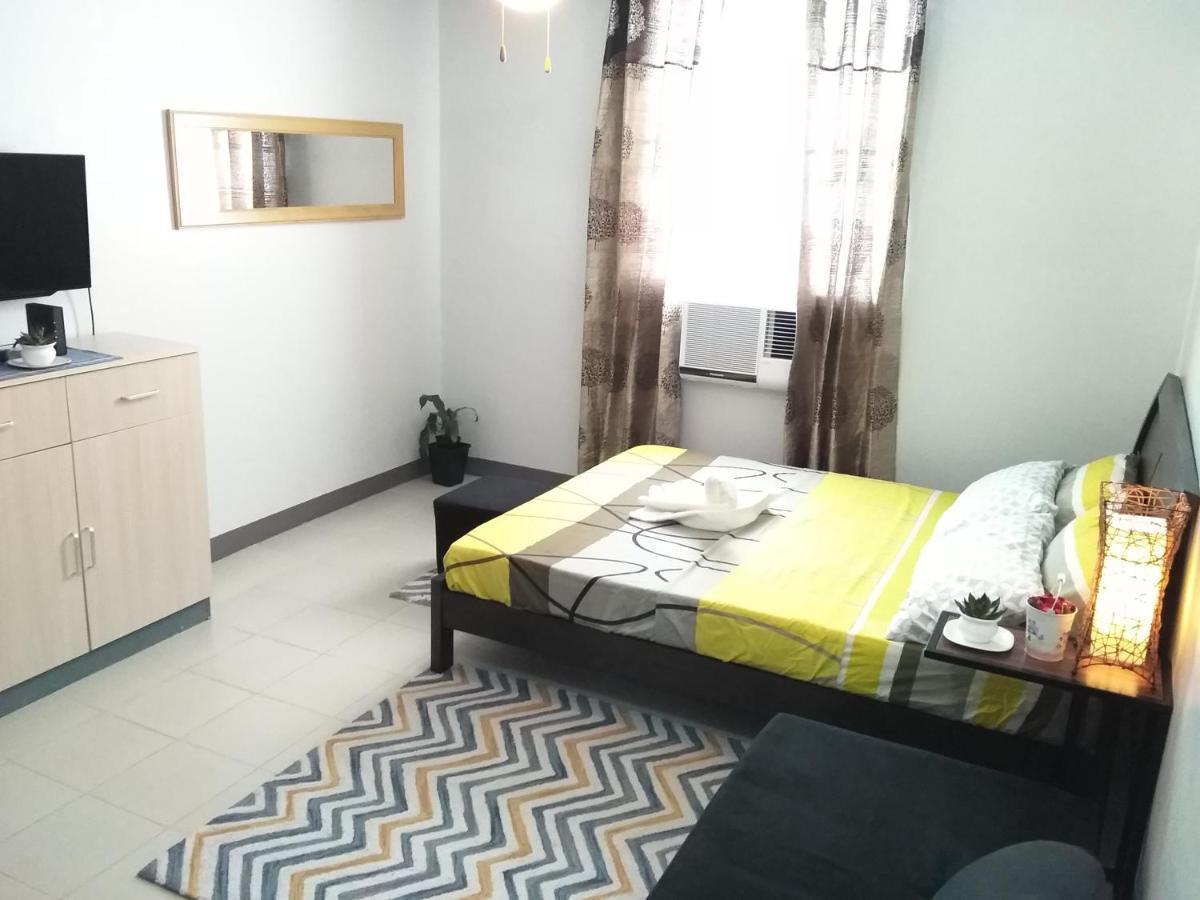 Mak'Z Condo Place Мактан Екстер'єр фото
