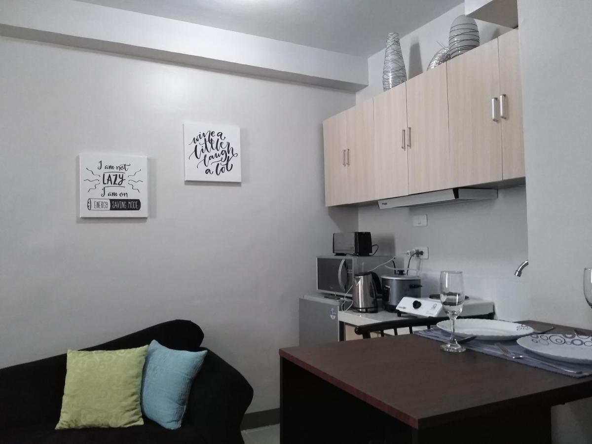 Mak'Z Condo Place Мактан Екстер'єр фото